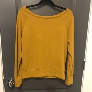 Boatneck classic sweater